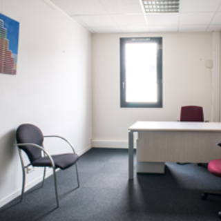 Bureau privé 14 m² 1 poste Coworking Rue André Bollier Lyon 69007 - photo 1